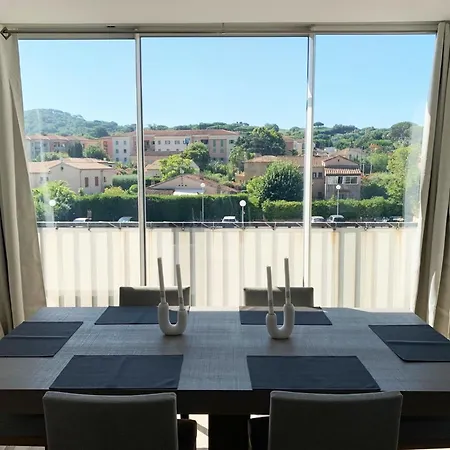 Port Tropez Au Calme Avec Parking 아파트 쎙뜨호뻬