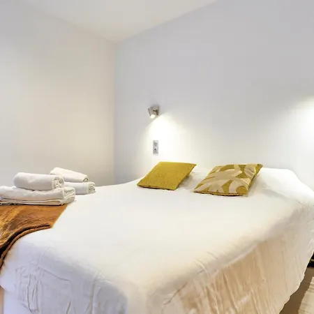 Port Tropez Au Calme Avec Parking Apartmán *